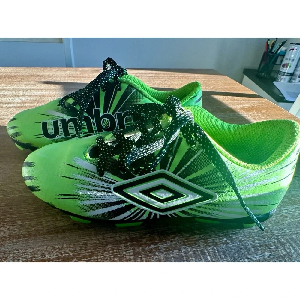 Youth Umbro‎ Arturo Soccer Cleats Shoes Lime Green Black Size 11 Kids